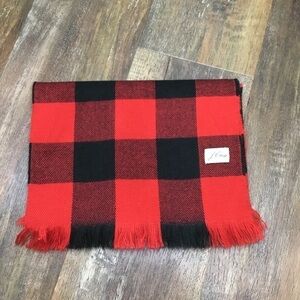 𝅺J.CREW 🔥 Red and Black Checkered Scarf